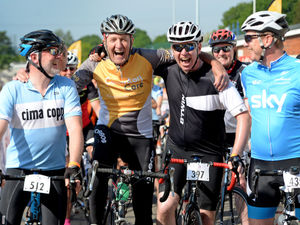 Supporting image for story: Round the Wrekin: Hundreds take part in popular cycle ride