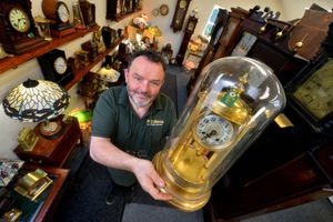 NORTH COPYRIGHT SHROPSHIRE STAR STEVE LEATH 09/02/2023..Feature in Market Drayton at W J Morris Clocks. Pics with Wayne and Mel Morris..