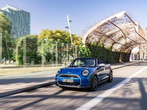 Supporting image for story: First Drive: The new Mini Convertible is a fun and quirky drop-top