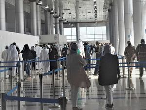 Supporting image for story: Foreigners made to wait for vaccines in oil-rich Kuwait