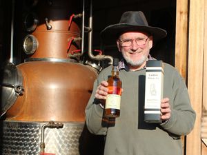 Supporting image for story: Raising the bar! Mike unveils whisky named after young prince