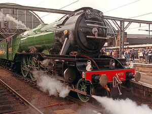 Supporting image for story: Flying Scotsman in Shropshire: Plea to stay off tracks during visit