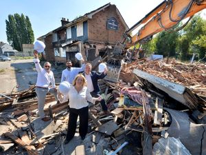 Supporting image for story: Demolition begins at eyesore Wolverhampton pub plagued by arsonists