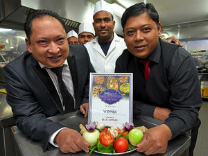 Supporting image for story: Cannock Indian restaurant is best bar naan