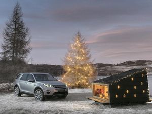 Supporting image for story: The best Christmas driving songs