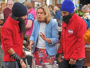 Supporting image for story: Collectors out in force as Bargain Hunt hits Oswestry - with pictures
