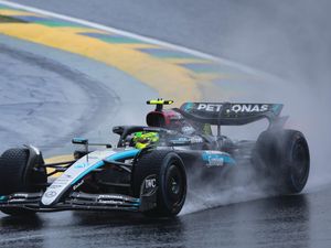 Supporting image for story: Mercedes have no plans for Lewis Hamilton to call early end to career with team