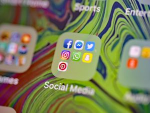 Supporting image for story: Misinformation ‘threatens democracy’, says Lords report