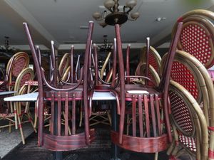 Supporting image for story: A third of restaurants, pubs and hotels at brink of collapse, trade bodies warn