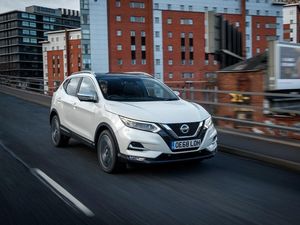 Supporting image for story: UK Drive: A refreshed engine line-up keeps the Nissan Qashqai up with the best