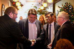 Prime Minister Rishi Sunak with MP Shaun Bailey on his visit to Wednesbury