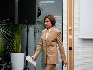 Supporting image for story: Moldovans narrowly vote to secure the country’s path toward EU membership