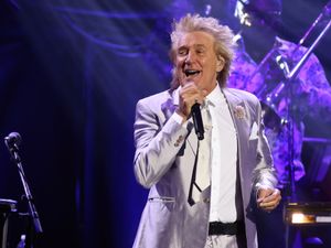 Supporting image for story: Sir Rod Stewart reflects on life as he celebrates turning ’80 years young’