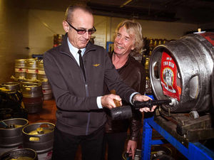 Supporting image for story: Video and pictures: Status Quo launch their new Shropshire-brewed beer