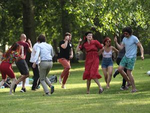 Supporting image for story: What are the new rules on social gatherings?