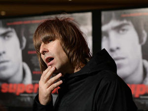 Supporting image for story: Poll: Do you want to see Oasis get back together?