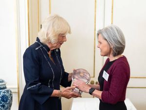 Supporting image for story: Queen praises osteoporosis care as she remembers her mother who had the disease