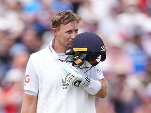 Supporting image for story: Joe Root dismisses David Warner’s jibe as ‘all part of the fun’