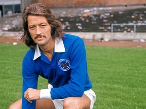 Supporting image for story: A farewell to Frank, one of football’s great entertainers