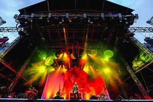 Supporting image for story: V Festival 2016 - round up GALLERY & VIDEO: Justin Bieber, Rihanna, Kaiser Chiefs, Faithless, Stormzy and much much more