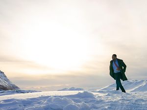 Supporting image for story: Fans given first look at Idris Elba in upcoming Luther movie