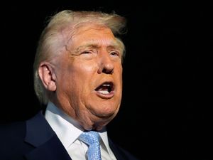 Supporting image for story: Trump says Republicans should vote to release Epstein files