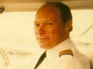 Supporting image for story: Fresh tributes to tragic pilot Steve Carr