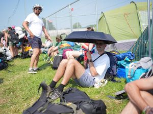 Supporting image for story: Some rain but no washout expected as thousands more set to arrive at Glastonbury