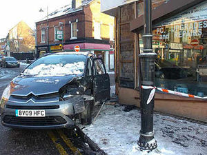 Supporting image for story: Ice causes road chaos