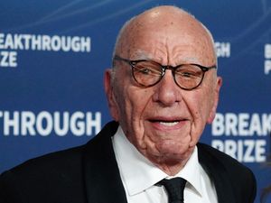 Supporting image for story: Trump seeks quick Murdoch deposition in WSJ lawsuit over Epstein story