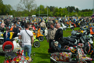 Hundreds of people came out in support of Stephen Sutton. Photo: Louis Ratcliffe Photography