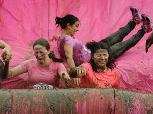 Supporting image for story: Pretty Muddy obstacle race at Sandwell Valley Country Park - in PICTURES and VIDEO 