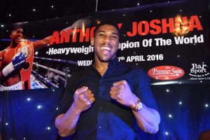 Anthony Joshua at Bar Sport