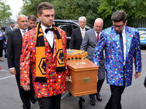 Supporting image for story: Famous faces bid farewell to popular comic Ian 'Sludge' Lees