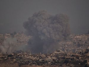 Supporting image for story: Number of Palestinians killed in Israel-Hamas war passes 60,000, ministry says