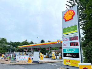 Supporting image for story: Cheapest Black Country petrol stations as prices could soon hit £2 a litre