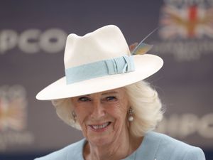 Supporting image for story: Queen carries on with day at Ascot races after Andrew gives up dukedom