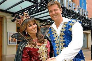 Supporting image for story: Linda Lusardi set for Wolverhampton Grand panto