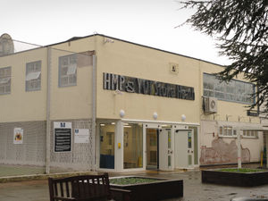 Supporting image for story: Prisoner 'caught with homemade blade after pushing into prison meal queue'