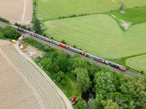 Supporting image for story: Man arrested after train crashes into tractor trailer near Leominster, injuring passengers
