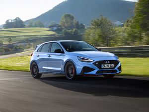 Supporting image for story: Hyundai updates i30 N hot hatch with new look and gearbox options