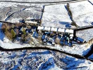 Supporting image for story: In Pictures: Temperatures drop amid weather warnings