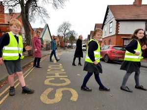 Supporting image for story: Cars to be banned at Shrewsbury school at drop-off and pick-up times