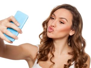 Supporting image for story: Narcissistic Instagram users tend to like other narcissistic users, study finds
