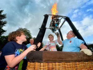 Supporting image for story: Up, up and away for Oswestry Balloon Carnival as hundreds make most of two-day event