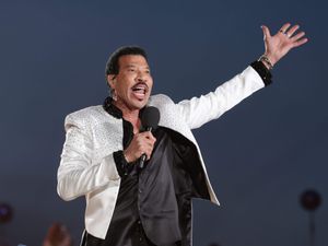 Supporting image for story: Lionel Richie to perform his greatest hits tour in the UK next year