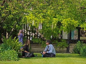 Supporting image for story: Chance to see Northern Lights before thunderstorms bring end to fine weather