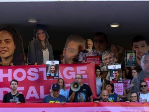 Supporting image for story: Mediators hold new Gaza ceasefire talks and hope to head off a wider war