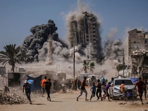 Supporting image for story: Israel strikes Gaza City high-rise building as offensive ramps up