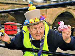 Supporting image for story: Quackers for duck race in Bewdley